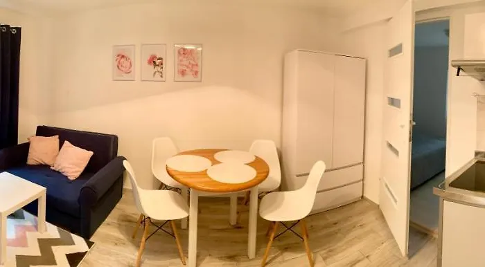 Daire Pod Zamkiem Chojnik