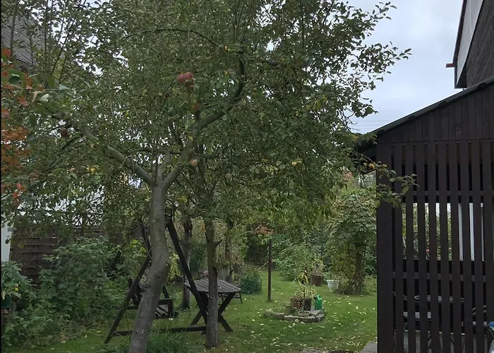 Pod Zamkiem Chojnik Daire